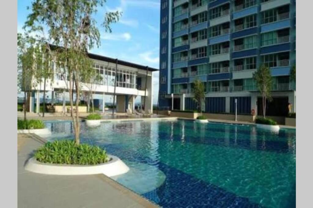 Stunning Seaview Suite Jomtien Beach Exterior photo