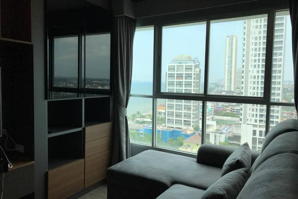 Stunning Seaview Suite Jomtien Beach Exterior photo