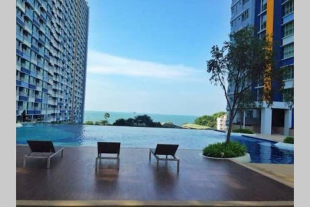 Stunning Seaview Suite Jomtien Beach Exterior photo